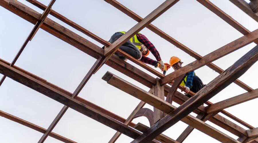 Professional gutter cleaning services in Big Oak Flat, CA